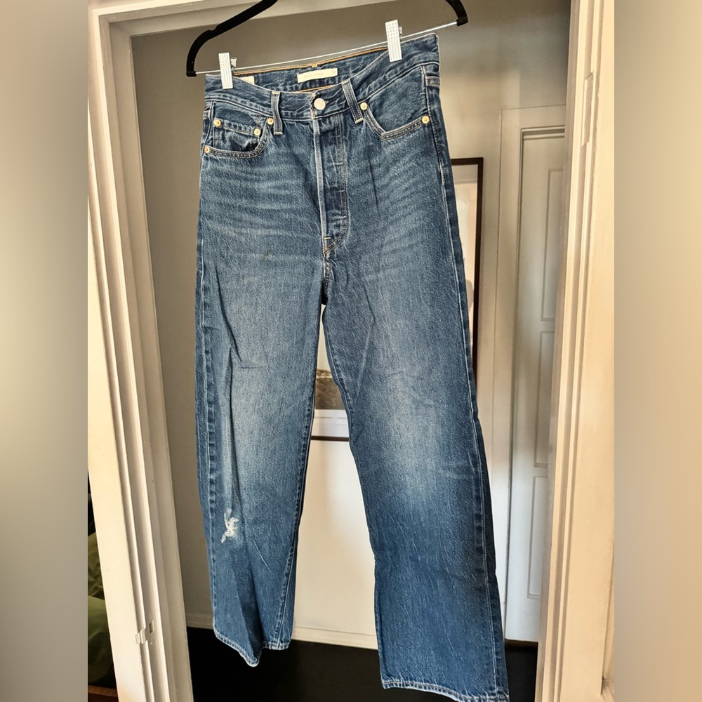 Levi’s ribcage straight jean size 29